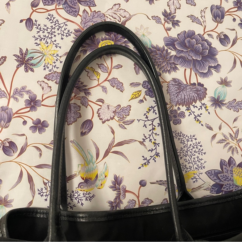 Gucci Black Elegant Tote Bag Authentic - Picture 8 of 16